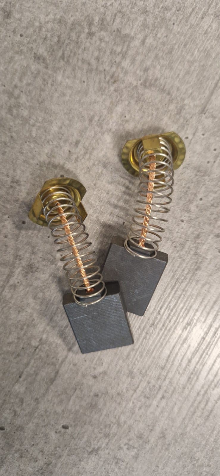 3Se-4Se ხრახნმომჭერი დანადგარის ნახშირი